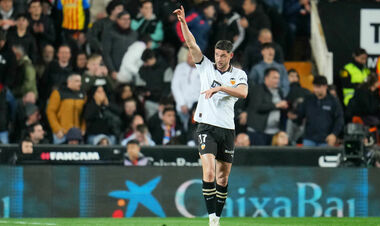 Лунин пропустил от Яремчука, победа Динамо, гандболистки одолели Израиль