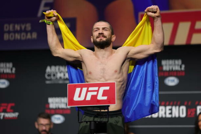 Украинец Денис Бондарь исключен из ростера UFC