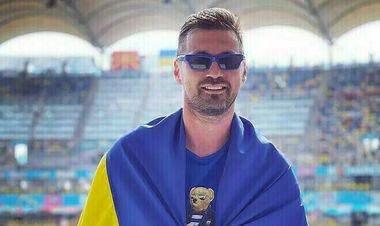 ФОТО. Мілевський повернувся на футбольне поле та взяв участь у матчі