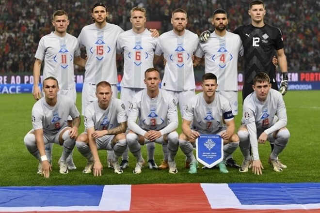 У сборной Исландии к матчу с командой Украины готовятся 25 футболистов