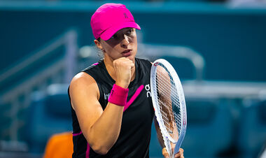 Свьонтек у напруженому матчі обіграла Носкову на турнірі WTA 1000 у Маямі