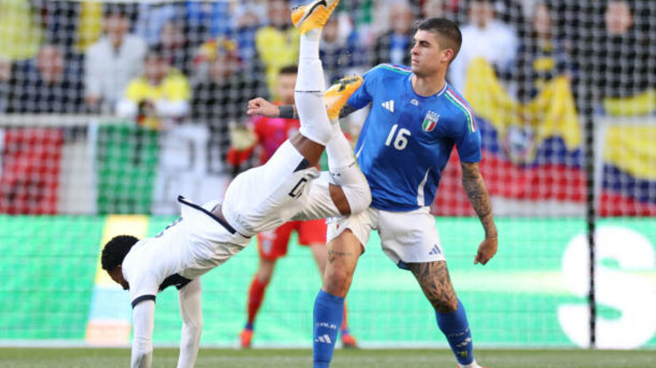 Гармата Пеллегріні. Збірна Італії обіграла команду Еквадору в Нью-Джерсі