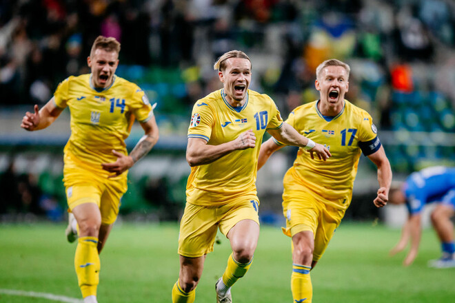 ФОТО. Лицо и эмоции Мудрика после победного гола против Исландии