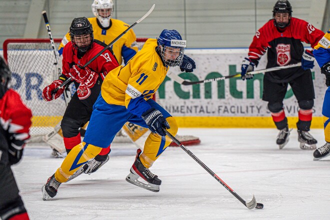 Україна U-18 провела матч у Канаді та поступилася в овертаймі