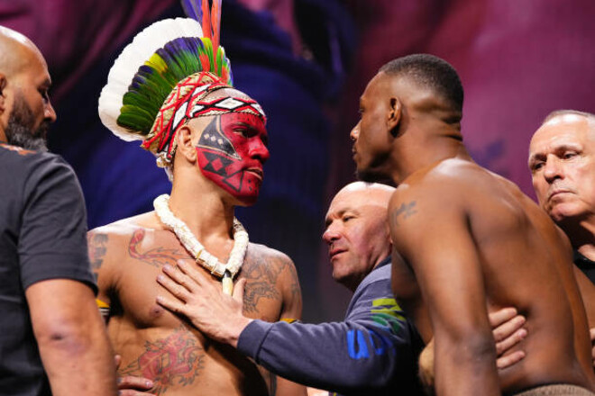 UFC 300. Алекс Перрейра – Джамалл Хілл. Дивитися онлайн. LIVE трансляція