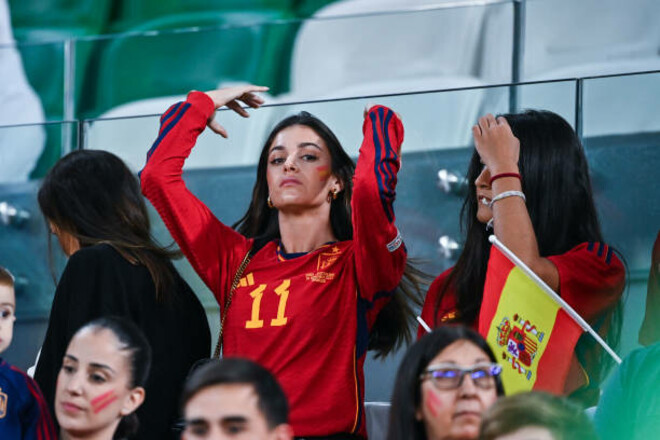 ЗМІ: дочка Луїса Енріке почала зустрічатися з іншим гравцем збірної Іспанії