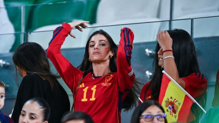 СМИ: дочь Луиса Энрике начала встречаться с другим игроком сборной Испании