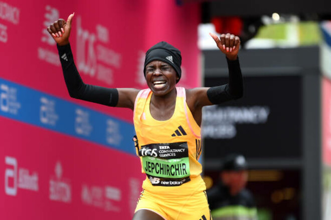 ВИДЕО. Джепчирчир установила феноменальный мировой рекорд в марафоне