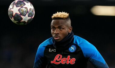 Форвард Наполи Осимхен обиделся на клуб. Тот высмеял его в соцсетях