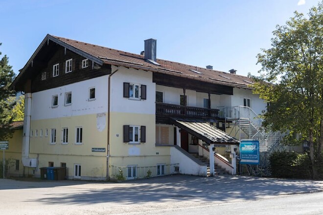 Близько 100 біженців з України живуть у казино в Баварії