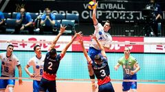 Усі учасники олімпійського відбору провели стартові матчі