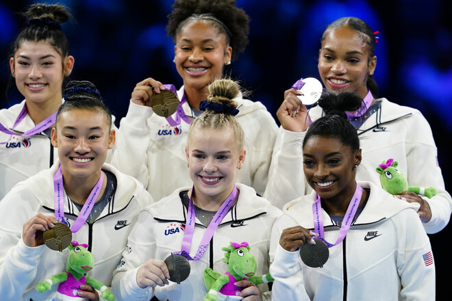 США стали чемпионками мира по спортивной гимнастике, обновив рекорд