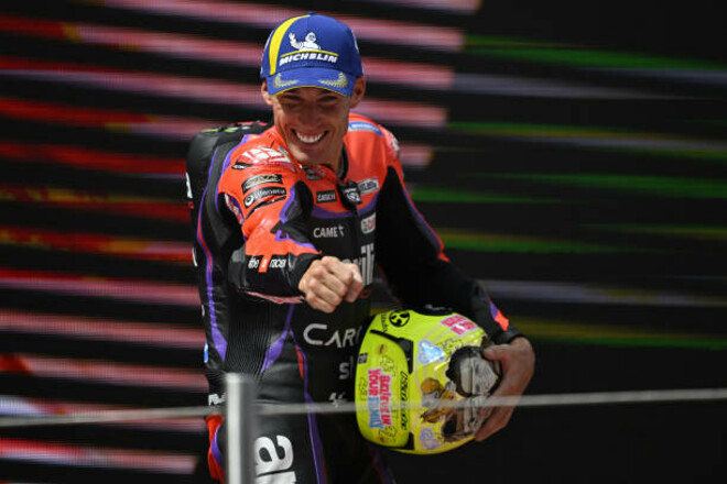 MotoGP. Эспаргаро выиграл Гран-при Каталонии, дубль Априлии, неудача Дукати