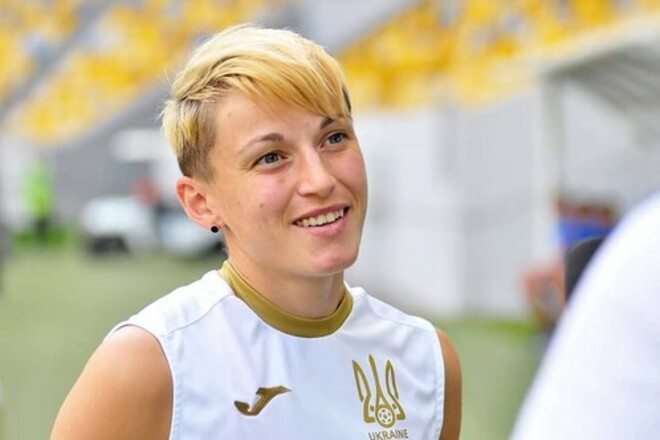 Жилстрой-1 подписал двух футболисток сборной Украины