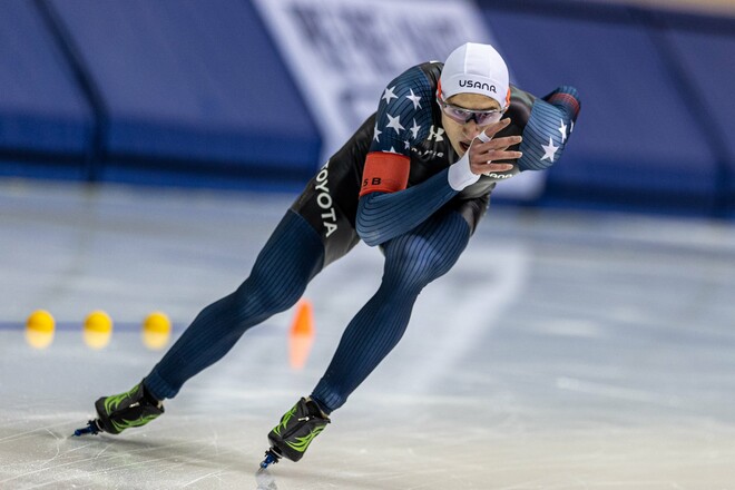Конькобежец Столц на чемпионате США установил мировой рекорд и сделал каре