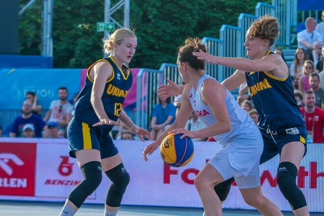 Жіноча збірна України програла чемпіонкам Європи на старті Євро-2023