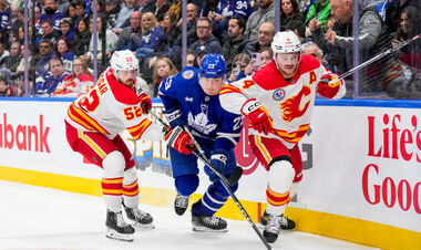 НХЛ. Победы Торонто, Флориды и Вегаса, хет-трик Карлссона