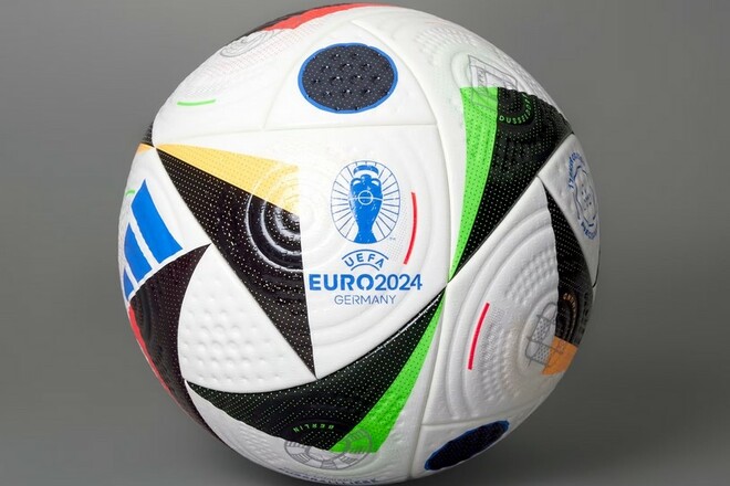 ФОТО. Появились первые изображения официального мяча Евро-2024