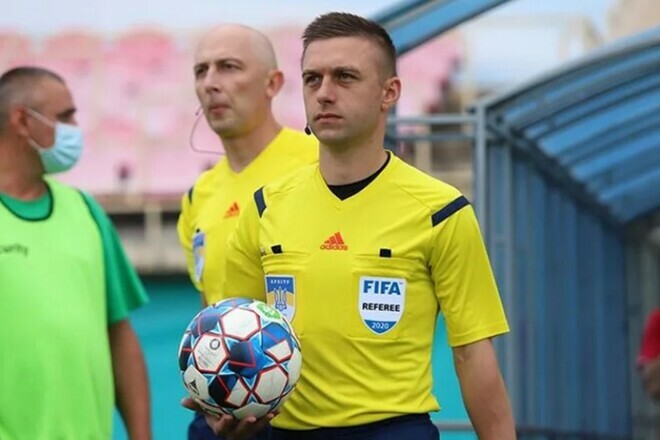 Украинские арбитры будут обслуживать матч Юношеской лиги УЕФА