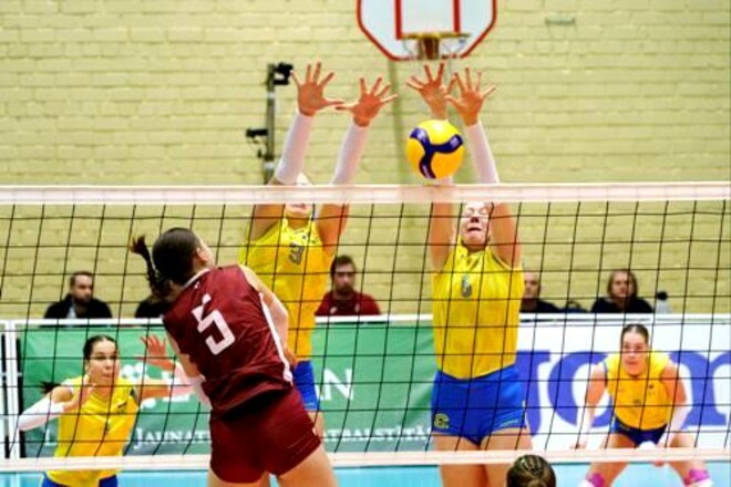 Женская сборная Украины U-18 снова стала лидером EEVZA