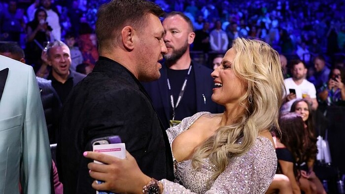 МАКГРЕГОР – о рождении четвертого ребенка: «8,1 фунта отличной говядины»