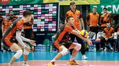 Барком-Кажани у п'яти партіях виграв матч польської Плюс Ліги