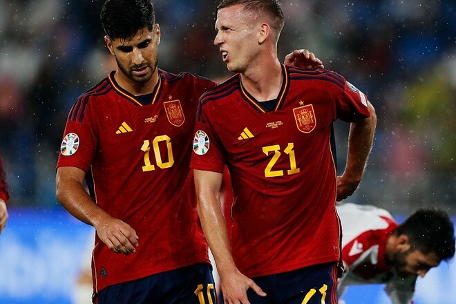 Испания потеряла двух игроков из-за травм