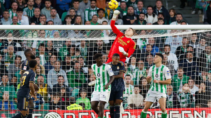 ВИДЕО. Главный болельщик. Как сын Лунина наблюдал за игрой отца