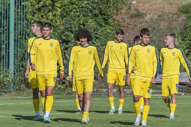 Юношеская сборная Украины U-17 проиграла спарринг юниорам Шахтера U-19