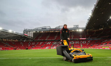 МЮ скоротив витрати на співробітників клубу. Чого позбулися працівники?