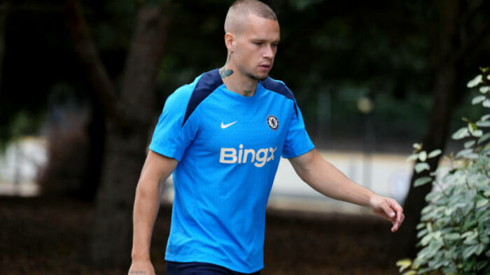 ФОТО. Мудрик знайшов нову симпатію. На неї підписана дружина Роналду