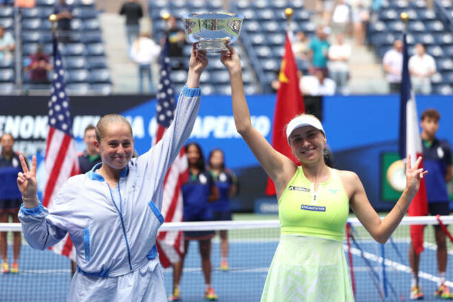 ФОТО. Українська королева тенісу! Нагородження Кіченок з трофеєм US Open