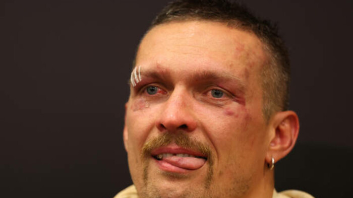 ФОТО. Винести пояс. Модель з 17 розміром грудей зробила пропозицію Усику