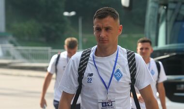 В 29 лет. Ребров дал дебютировать в сборной Украины хавбеку Динамо