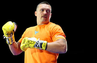 Усик заявил, что знает, как жить без денег, и дал совет, как этого избежать