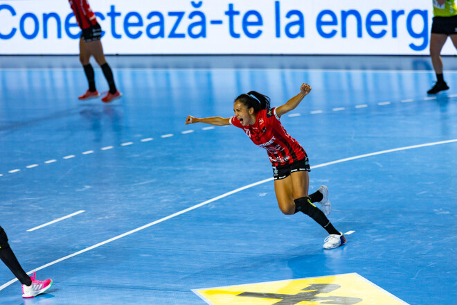 Женская Лига чемпионов EHF. Бурлаченко не смогла помочь «Глории»