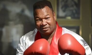 Larry Holmes named a modern boxer who would beat Mike Tyson 