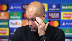 GUARDIOLA: Six people took care of Holland. I heard the bench shout: It's closer!