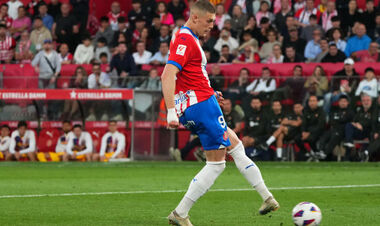 Клаусула Довбика тайно выросла. Сколько теперь стоит форвард?