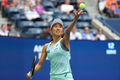 Zhang Shuai breaks record streak without wins