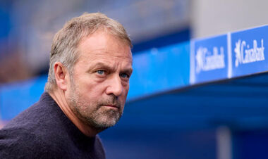 Флик обосновал крупную победу Барселоны над Алавесом