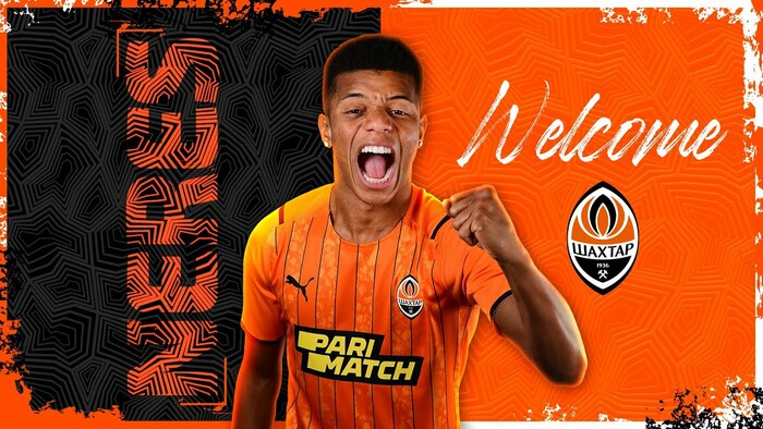 ФОТО. Экс-игрок Шахтера сделал роскошное предложение своей пассии