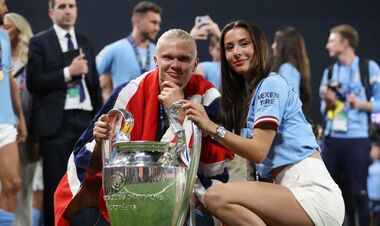 ФОТО. Эрлинг Холанд ищет новое жилье вместе со своей девушкой