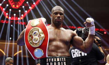 «Кто-то должен положить конец». Дюбуа назвал победителя 2 боя Усик – Фьюри