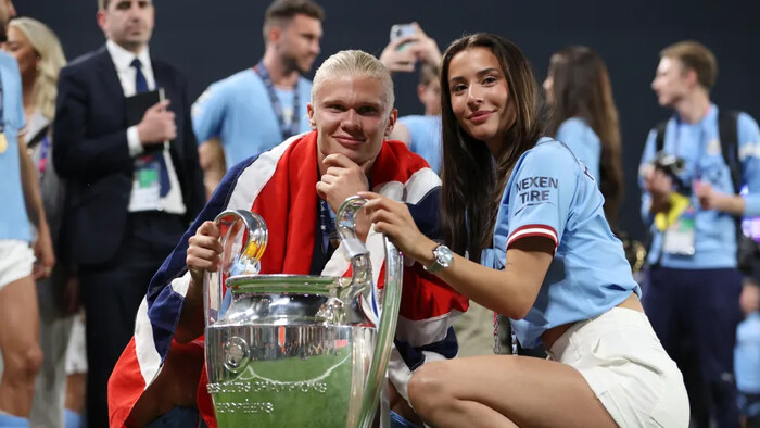 ФОТО. Ерлінг Голанд шукає нове житло разом зі своєю дівчиною