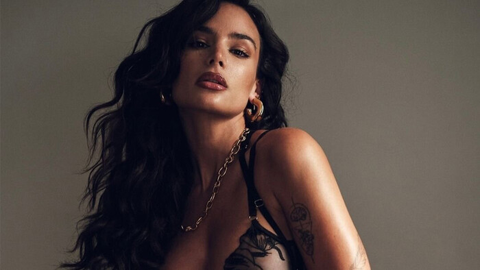 ФОТО. Донька легендарного футболіста роздяглася для фотосесії