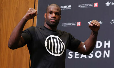 Дюбуа назвал боксера, который будет лучшим соперником, чем Джошуа и Усик