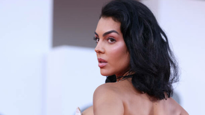 ВІДЕО. Наречена Кріштіану Роналду блиснула в новому образі