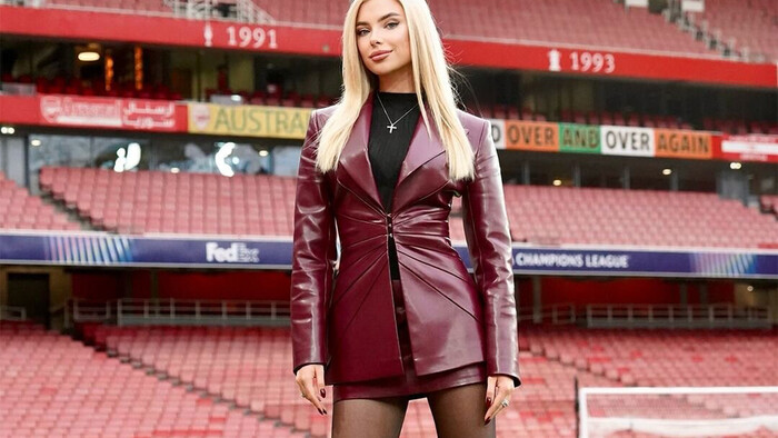 ФОТО. Дружина футболіста Шахтаря покрасувалася на стадіоні Арсеналу