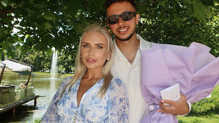 ФОТО. Найгарніша! Дівчина Волошина приїхала в Рим підтримати гравця